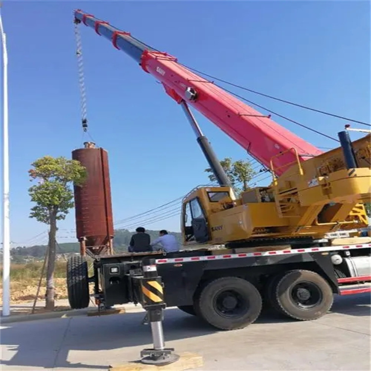 青秀80吨吊车出租多少钱