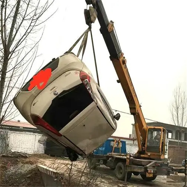 青秀吊车救援小汽车怎么吊